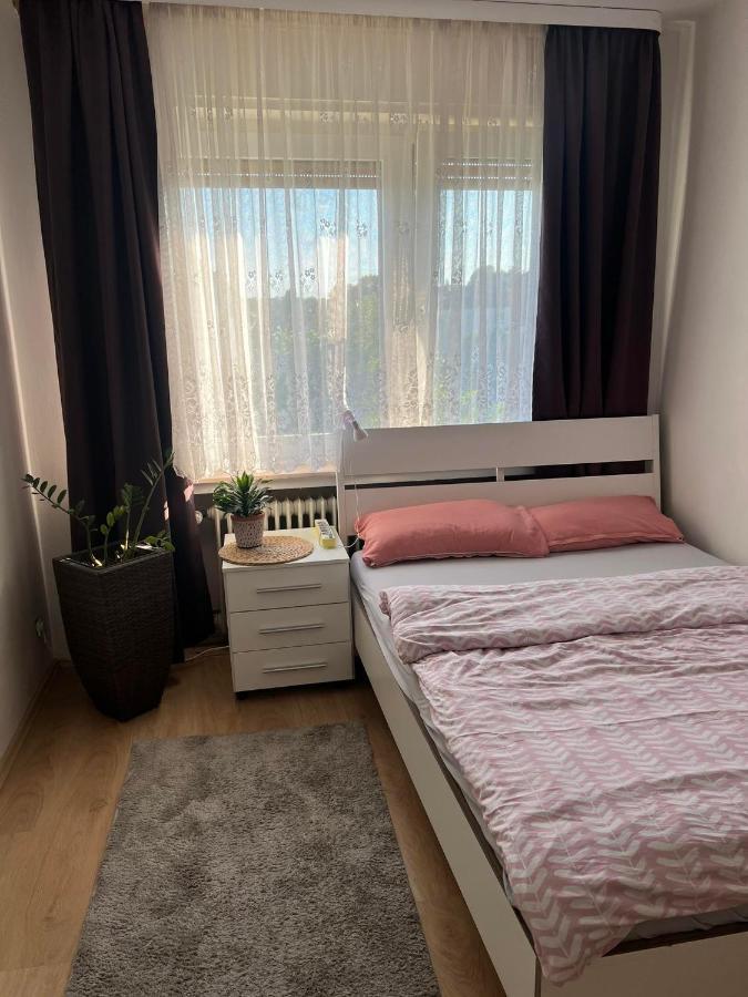 Doppelbett Zimmer Mit Gemeinschaftbad Borgholzhausen Экстерьер фото